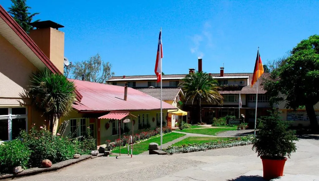 Villa Baviera, Hotel Baviera Chile，位于La Máquina的酒店