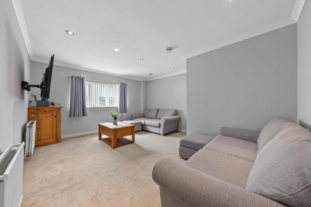 Modern 5-Bedroom House - Bannockburn, Bannockburn