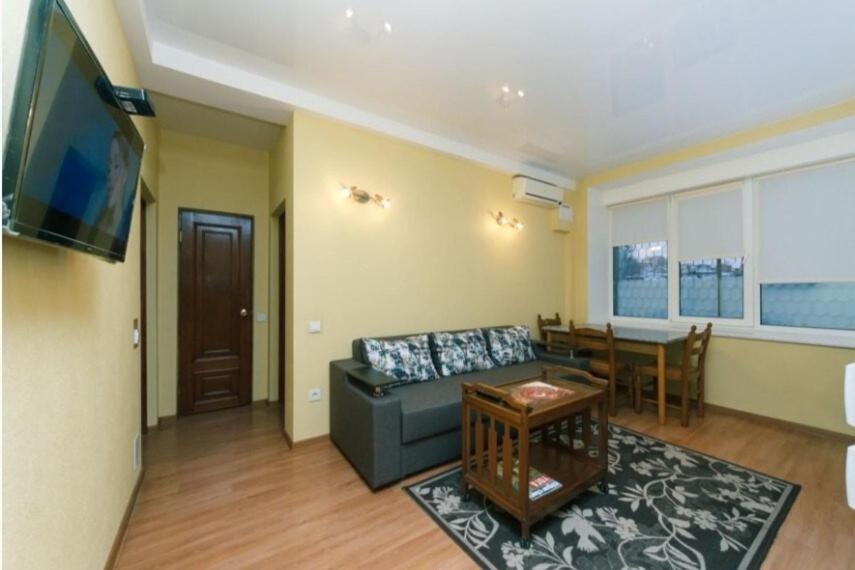 Apartment in the center of Kiev Khreshchatyk, Kyjev