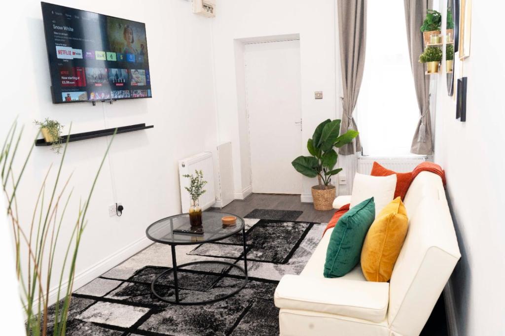 Starlights Short lets, Elswick