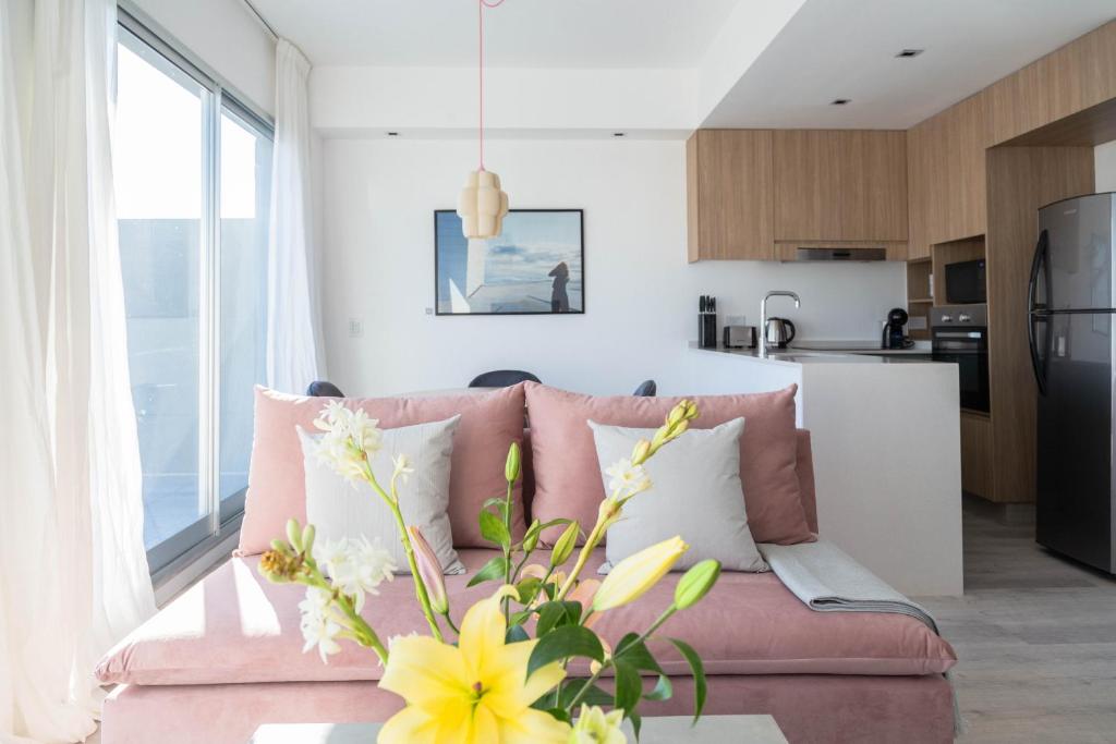 Luxe Casuarina Pool Loft - 2