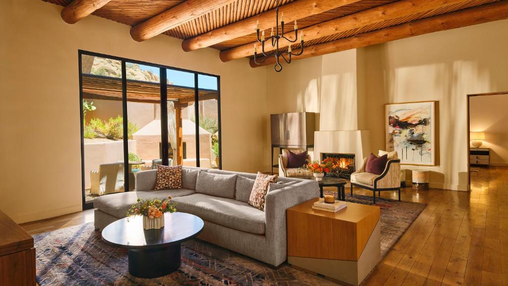 Four Seasons Resorts Scottsdale at Troon North
