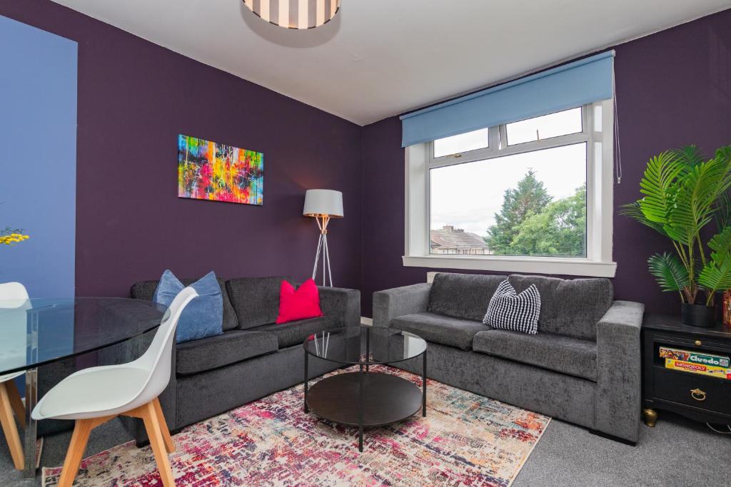 Modern And Vibrantly Designed Apartment, Motherwell