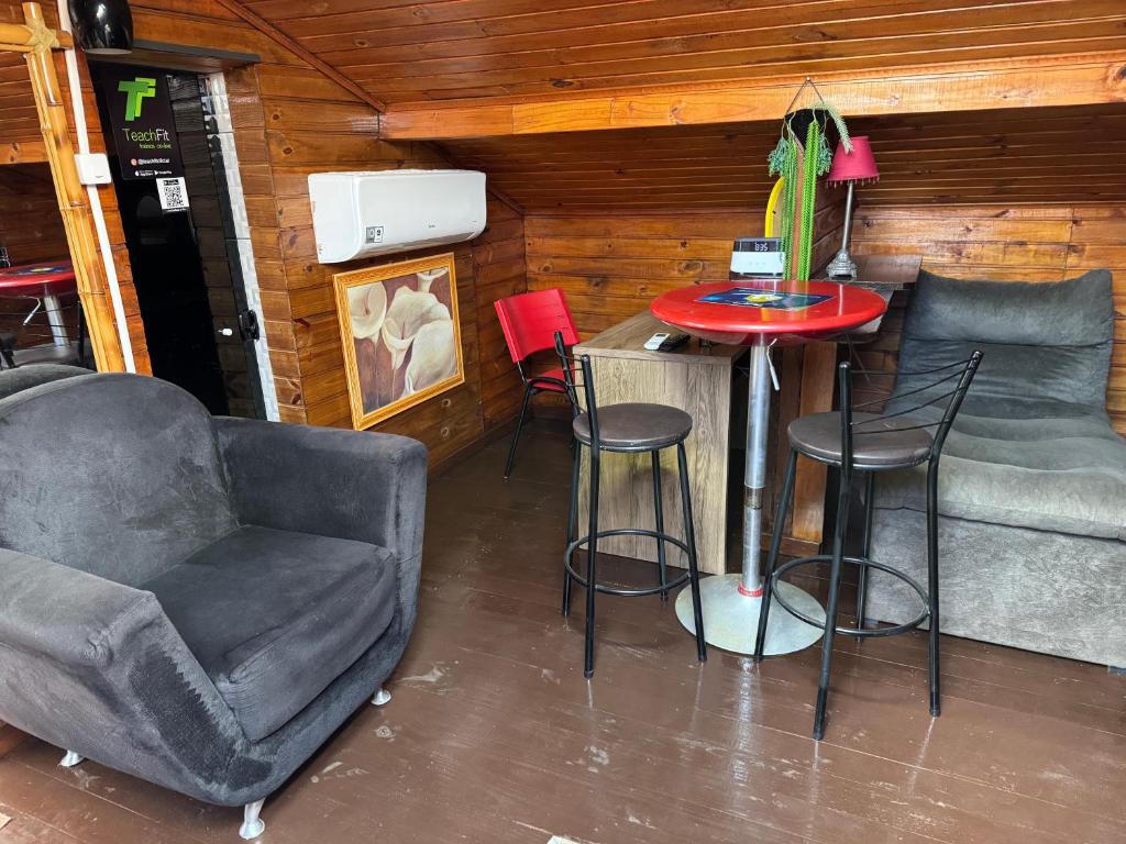 Ático com Ar Condicionado Q e F, Ponta Grossa