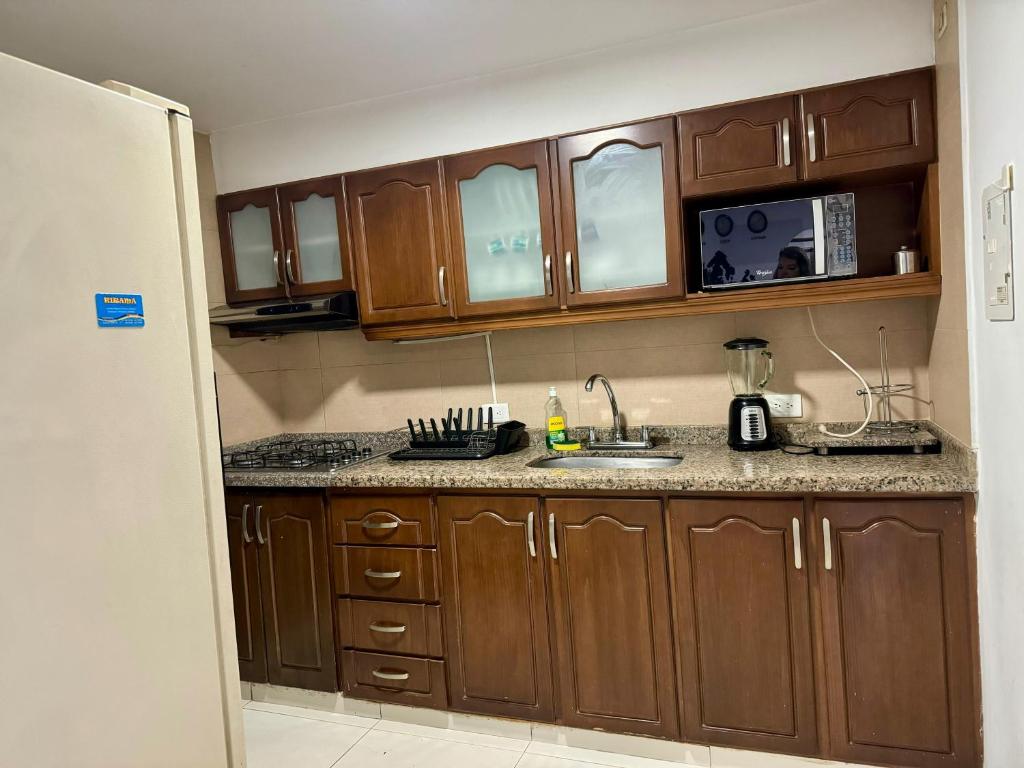 Nuevo Apto Cabecera! Centro Comercial Cuarta Etapa - 5