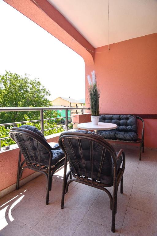 Perfect Location close to Jaz beach - Apartments Rora Knezevic - 5