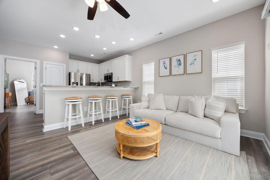 Sea Cloud - Across From Ocean - Pet Friendly, Myrtle Beach