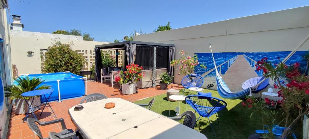 Maison avec patio - 1