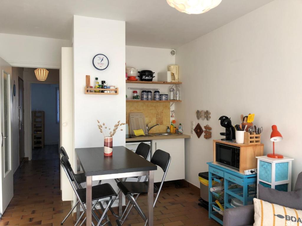 Location Vacances : Appartement 1 Chambre pour 2, proche plage à Saint Jean de Monts - FR-1-323-106 - 4