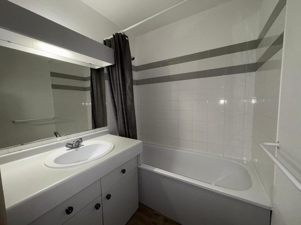 Appartement T2 + Alcôve, piscine collective, 5 pers, parking - FR-1-323-568 - 5