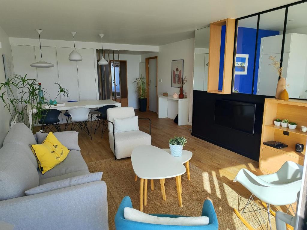 Appartement moderne pour 4 pers, proche commerces, vue mer - FR-1-323-257 - 3