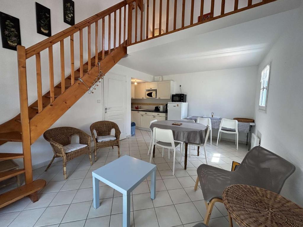Pavillon près de l'océan avec piscine chauffée sécurisée - FR-1-224C-355 - 1