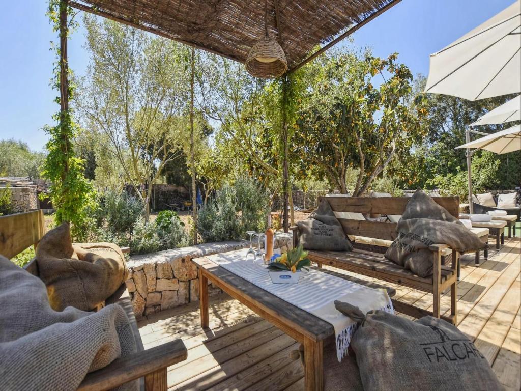 Nice holiday home with private pool - 4