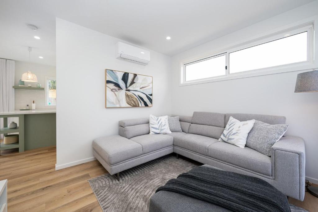 Cape Cod in Capel Sound, Capel Sound