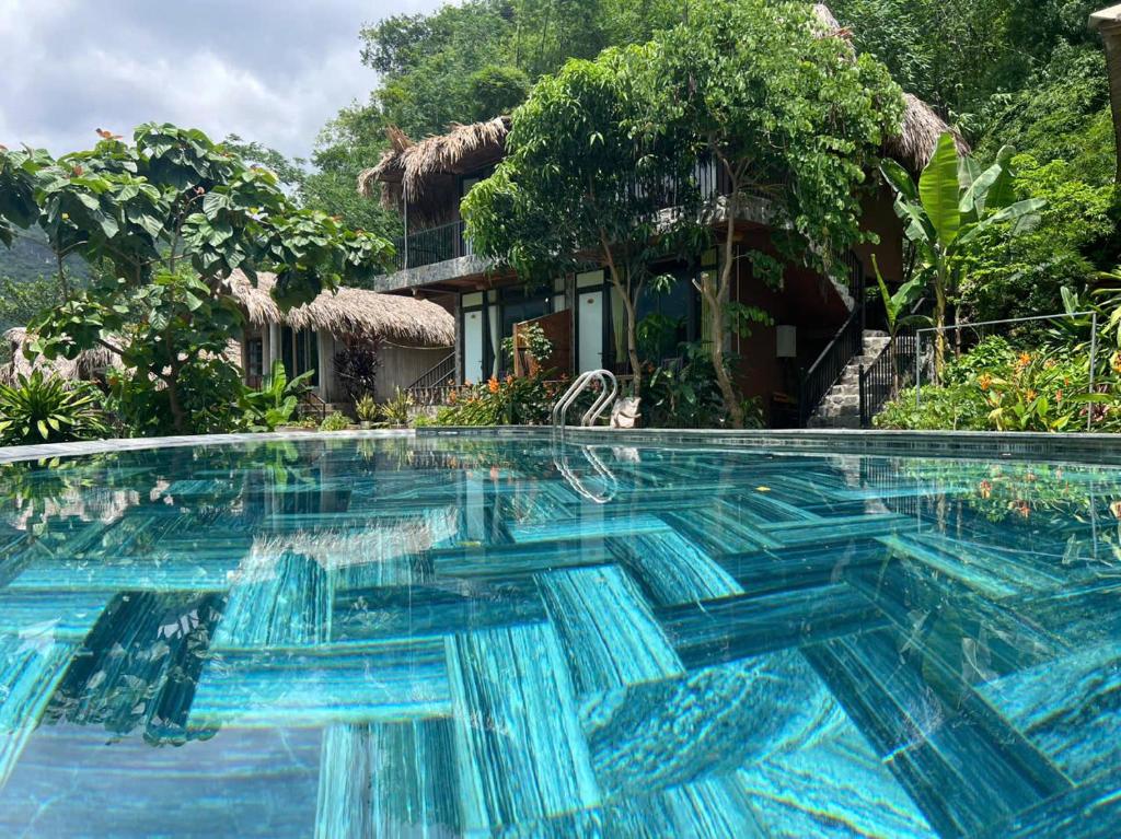 Little Mai Chau Home Stay