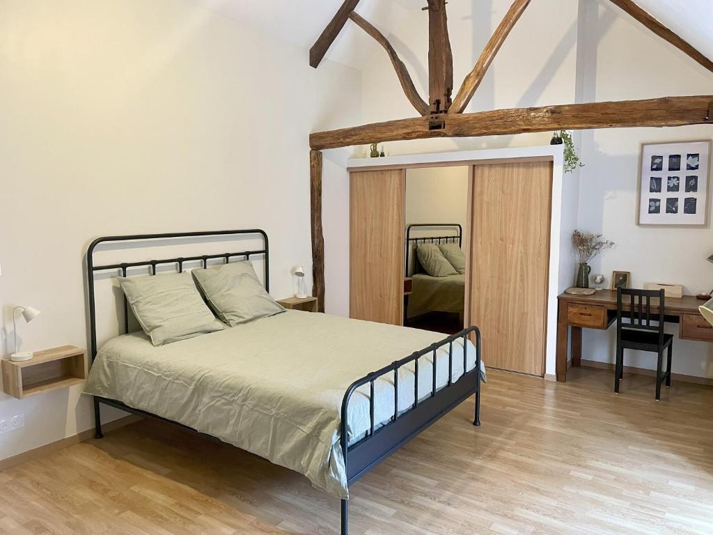 Le Logis du pic vert, Saint-Mathurin