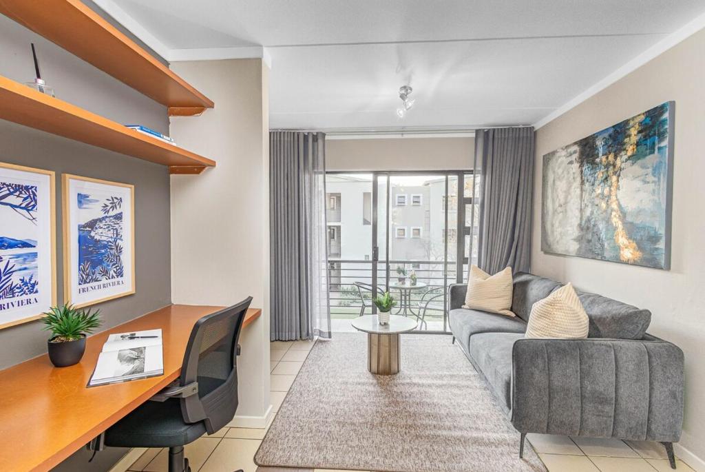 Hayloft Hideaway-DainfernPaddock, Sandton