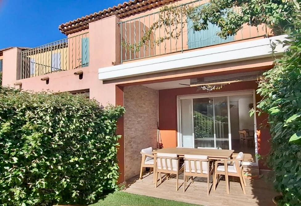 Villa nichée sur golf & piscine - 3