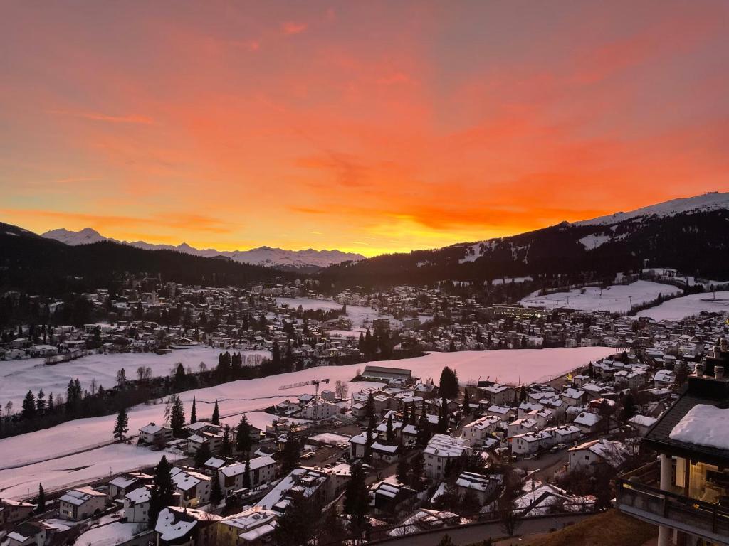 Crap da Flem - 3.5 Zimmer Ferienwohnung am Sonnenhang von Flims - 2