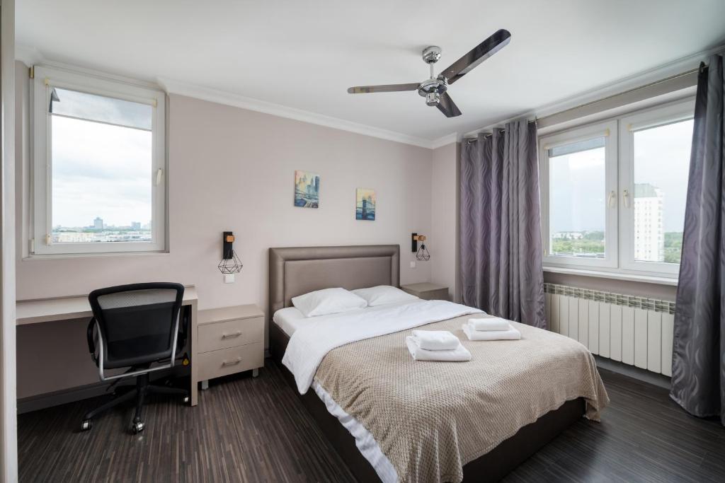 Metro Szwedzka Homely Apartment by BookingHost, Varšava