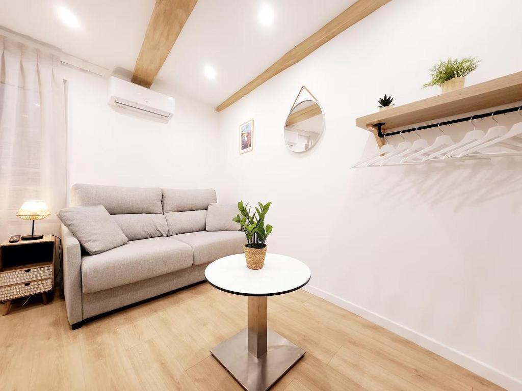 Les Haciendas - 5 logements dans le Viel Antibes - 4