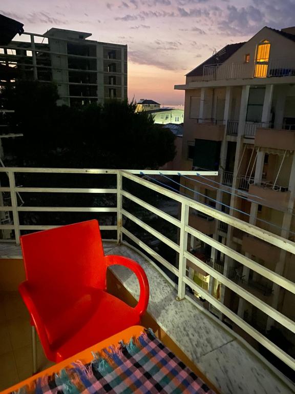 Wave & Play Penthouse Golem, Golem