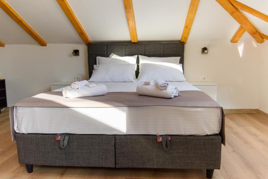 Carmen Loft Suite - Old Town Sarajevo - 5