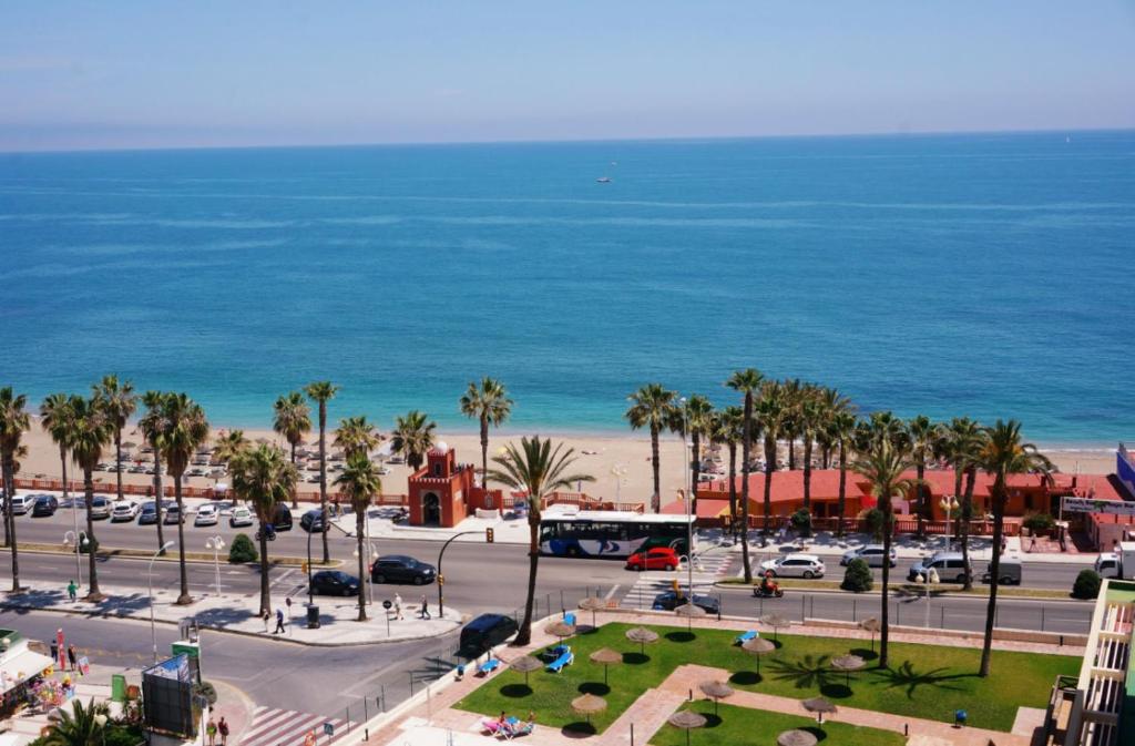 Apartamento recién renovado 1ª línea en Benalmádena - 2