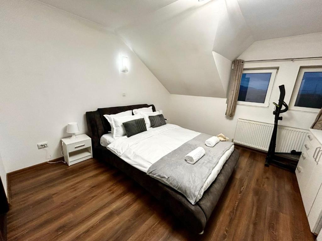 JAD - Luxury Villa's - A&C, Garden, BBQ & Playground, Brašov