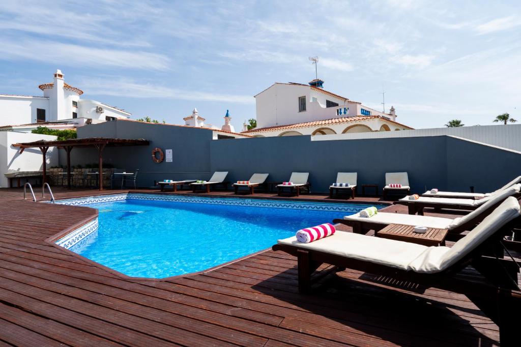 KR Hotels - Albufeira Lounge — Swimming pool in Albufeira, Faro