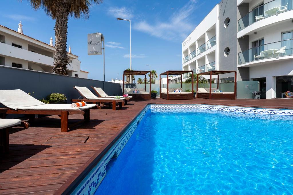KR Hotels - Albufeira Lounge — Swimming pool in Albufeira, Faro