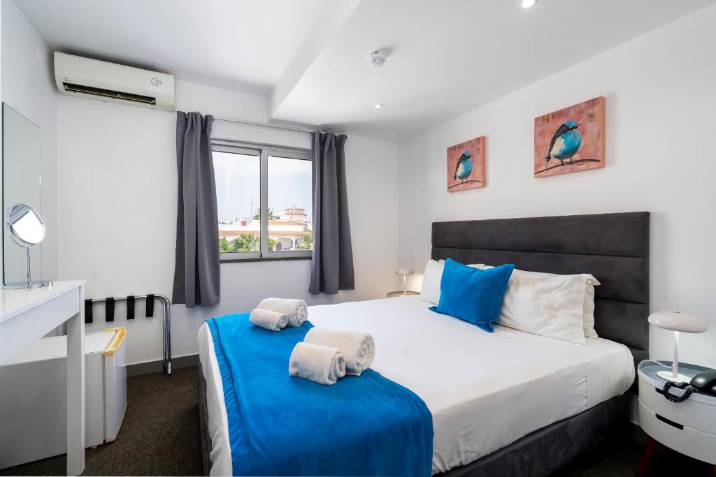 KR Hotels - Albufeira Lounge — Hotel rooms in Albufeira, Faro
