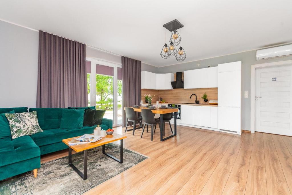 Przystanek Jantar - pokoje i apartamenty, Jantar