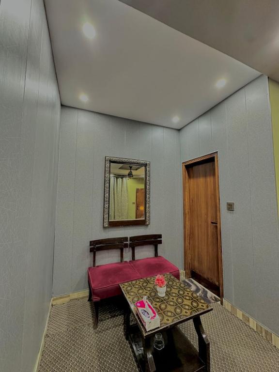 staywithahmed, Lahore