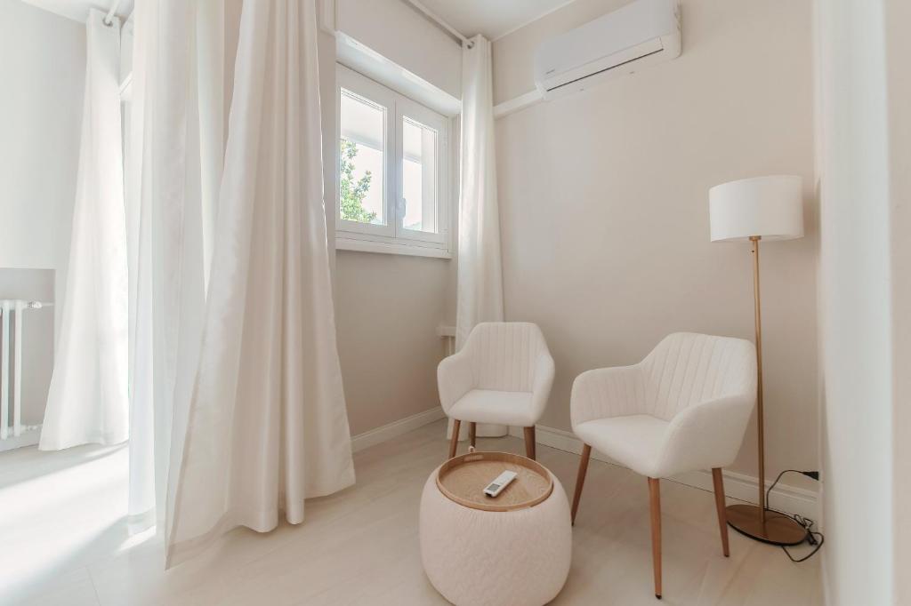 Cream Home by "The House Of Travelers" - 3