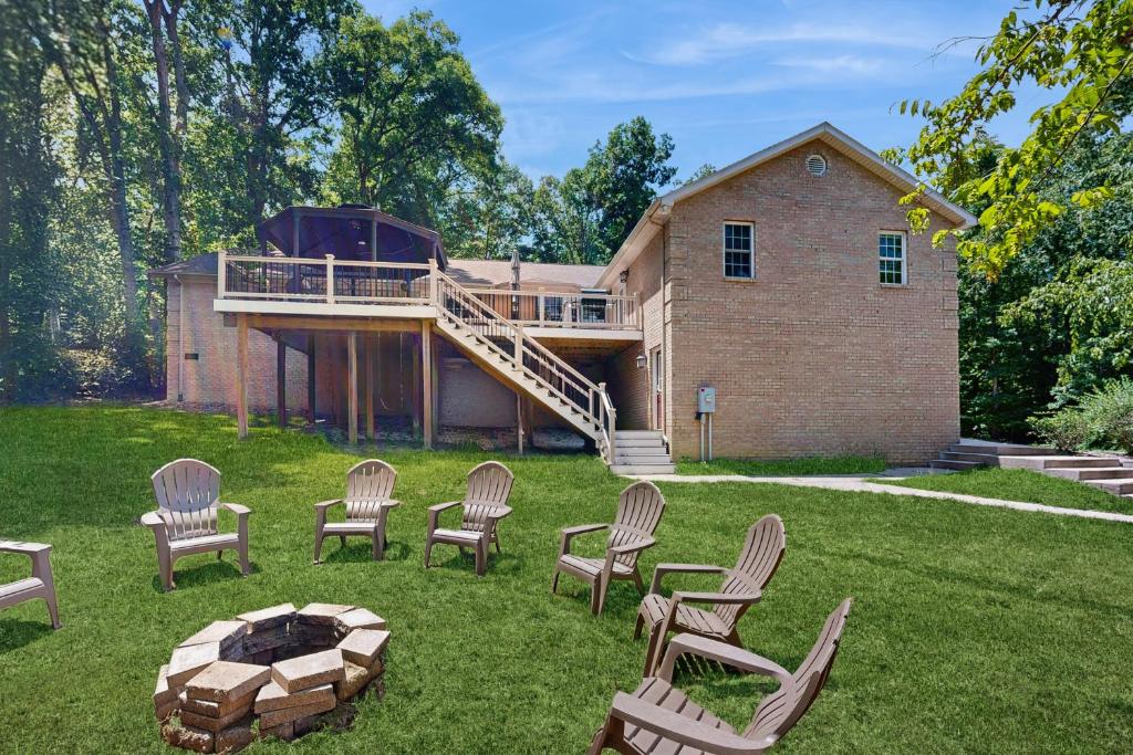 Forest Cove, Mineral