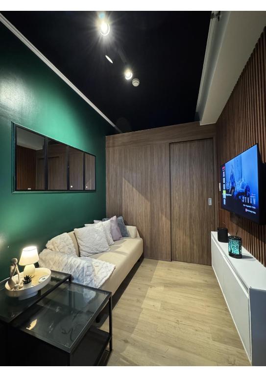 Cozy Urban Staycation Condo Unit, Manila