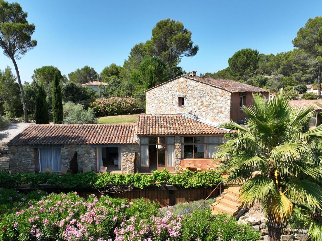 LES TERRASSES DE LORGUES - B&B de charme en Provence - 4