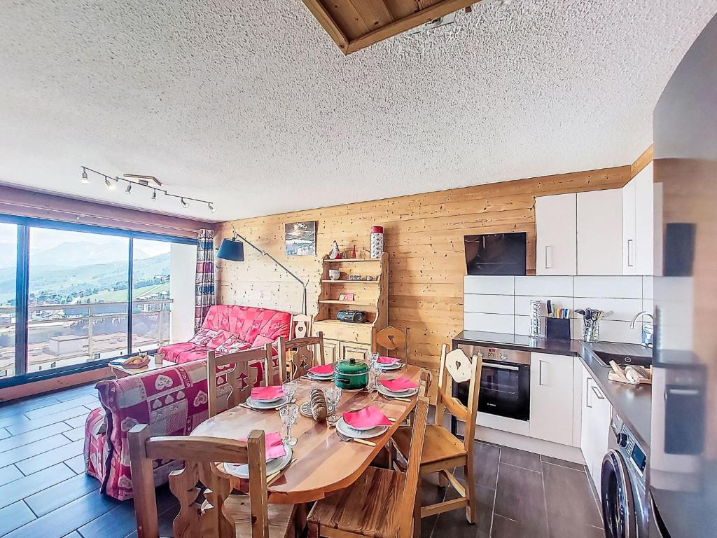 Apartment Champ Bozon by Interhome, La Toussuire