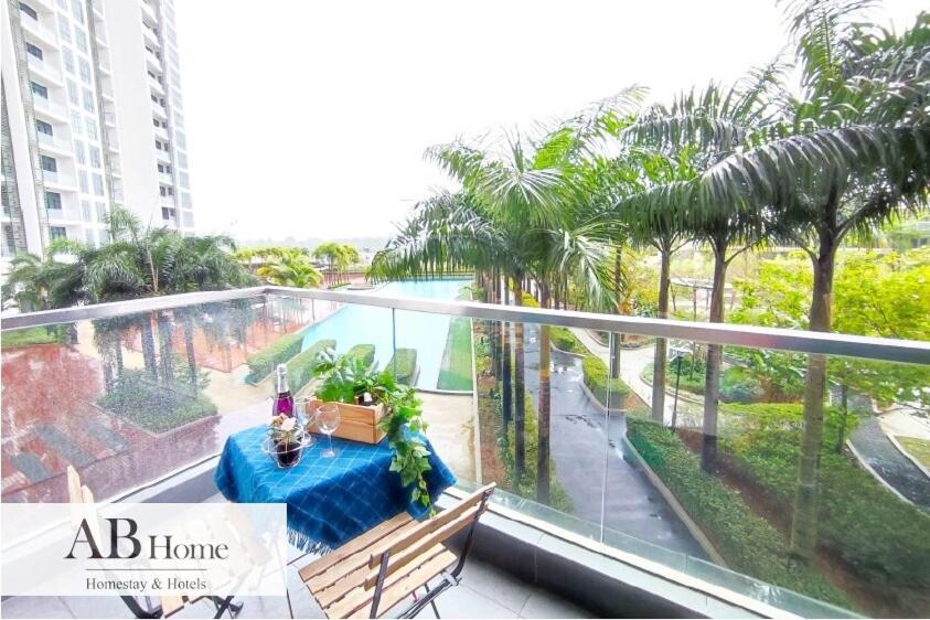 ABHome FOUNTAIN SUITE #Green Haven #Olympic Pool View #Masai JB, Masai