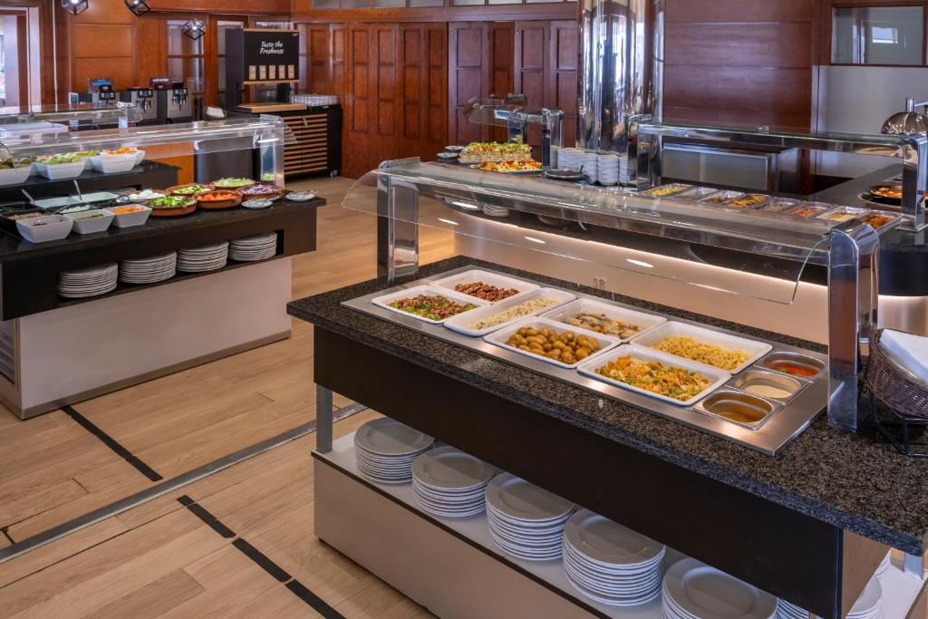 4R Casablanca Playa — Restaurant & bars in Salou, Catalonia