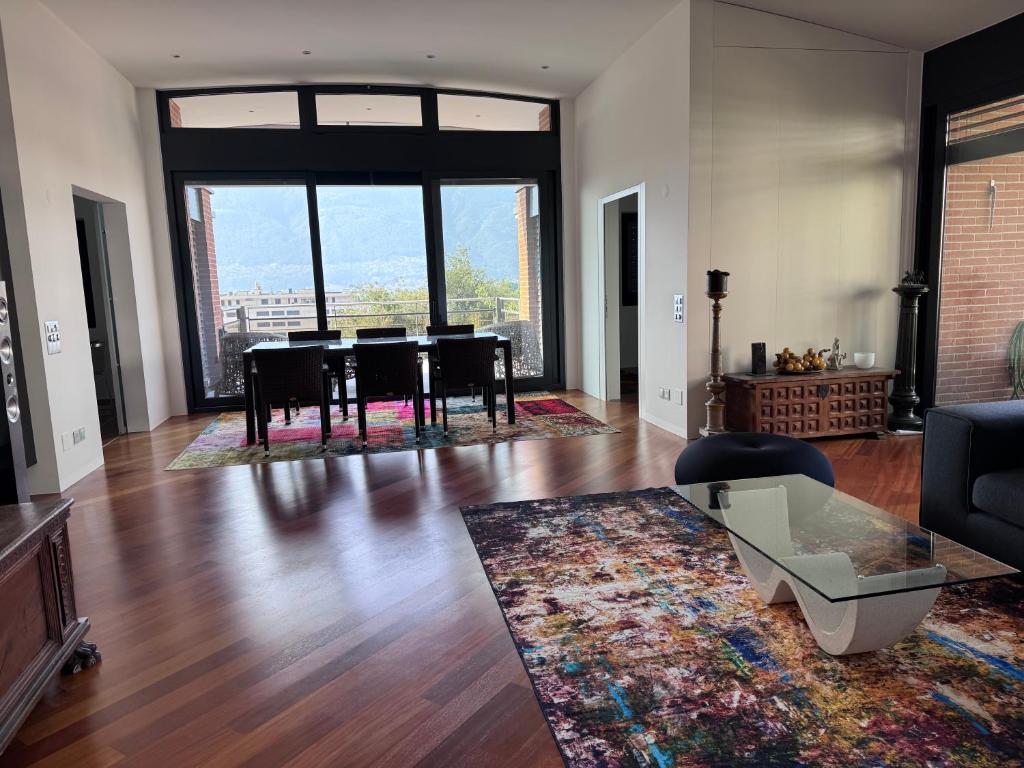 Parco Gabriel, Muralto