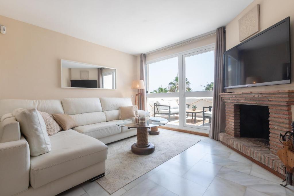 Sea View Benalmadena, Puerto Marina 2BR Terrace - 4