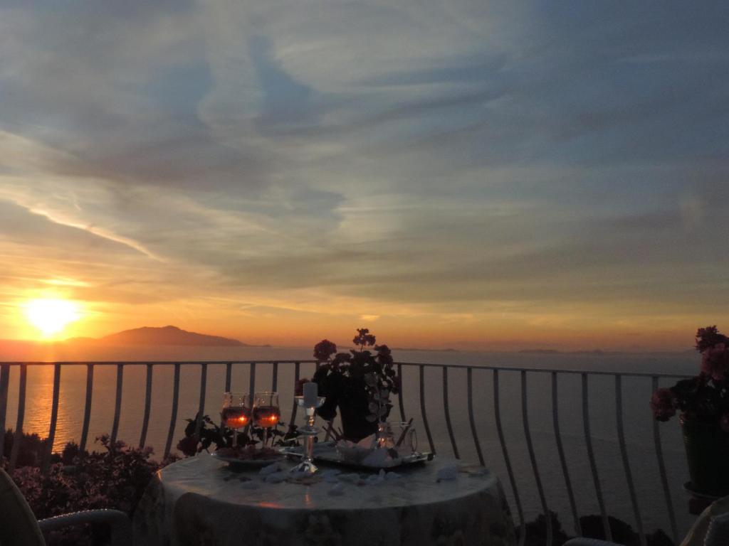 Il Bacio di Capri photo