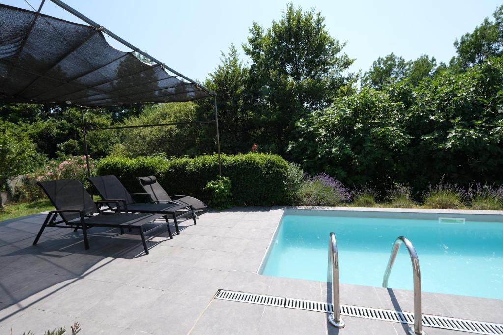charming family house with pool located at L'isle sur la sorgue - sleeps 8 - 5
