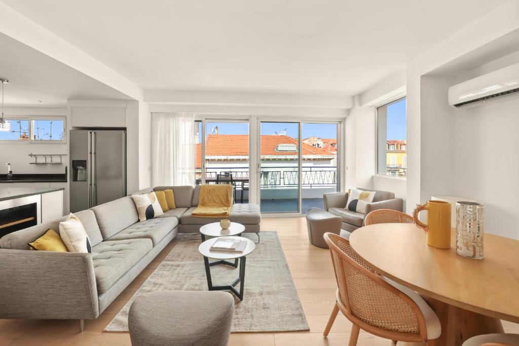 REF 1493 - Cannes -City Center Banane District - 3