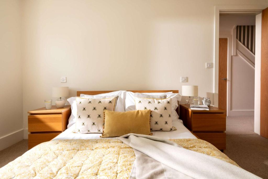 Beaverbrook - Lakeside Retreat, Gloucestershire