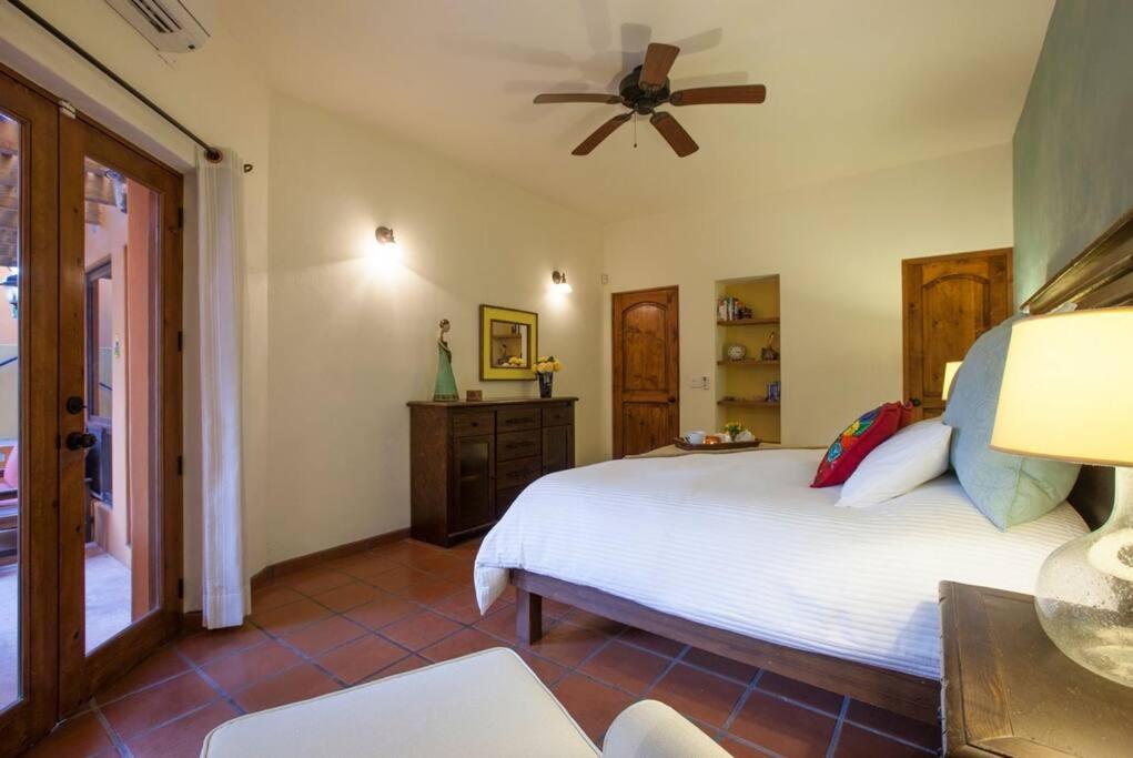 2BR Handpainted tiles Private pool Walk to Malecón - 5
