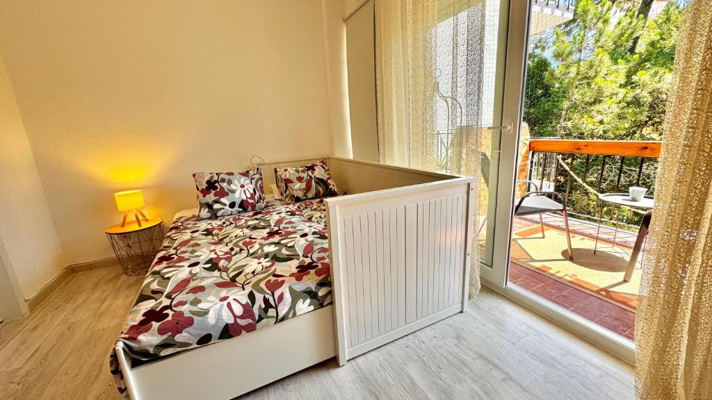 THE Estoril Studio, Estoril