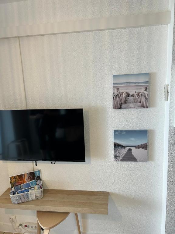 Studio lumineux à 120 M de la plage du centre ville - 5